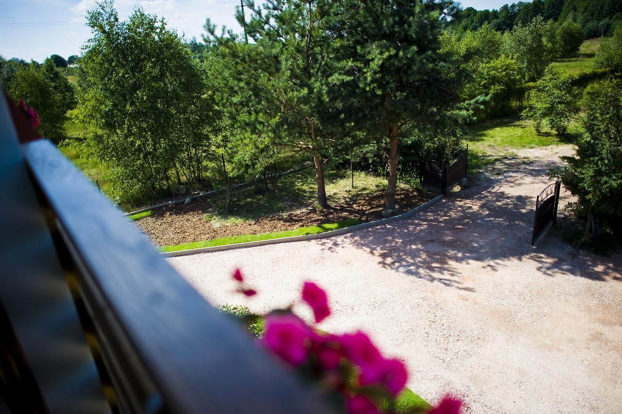 Miodowy Zakatek Caloroczne Domki I Pokoje Przy Suntago, Deepspot, Pyszne Sniadania, Grill, Ognisko Mszczonów Exterior foto