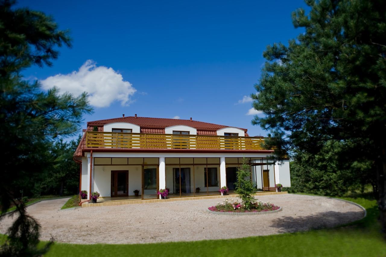 Miodowy Zakatek Caloroczne Domki I Pokoje Przy Suntago, Deepspot, Pyszne Sniadania, Grill, Ognisko Mszczonów Exterior foto